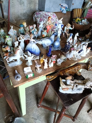 Colecție 50 bucăți de bibelouri porțelan 