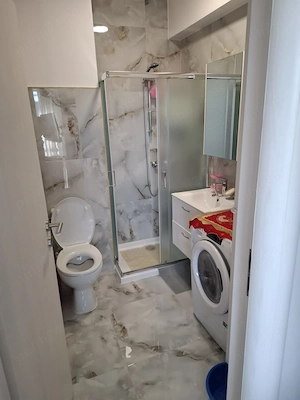 Bloc 12 garsoniere + 2 apartamente , zona Therme , Kaufland, Aeroport - imagine 4