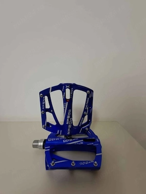 Pedale late platforma aliaj aluminiu bicicleta Mtb Downhill bmx antiderapante 12 crampoane usoare - imagine 5