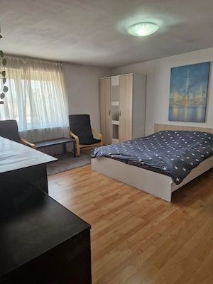 Caut colega colege de apartament