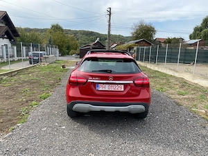 Mercedes-Benz GLA 180  - imagine 3