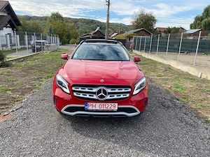 Mercedes-Benz GLA 180  - imagine 5