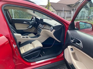 Mercedes-Benz GLA 180  - imagine 6