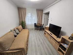 Apartament cu 2 camere de vânzare în Curtea de Argeș.