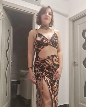 Sendy la tine sau  la hotel