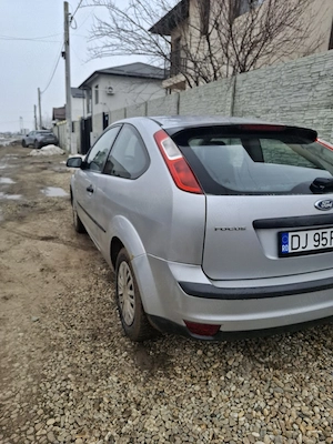 Ford Focus Mk2, 1.4 benzina - imagine 5