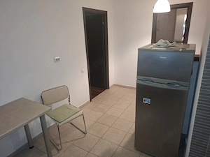 Inchiriez garsoniera