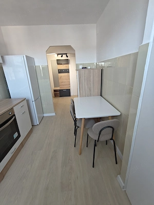 Închiriez apartament 2 camere  - imagine 3