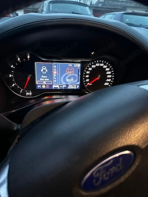 Ford mondeo 2014 diesel cutie automata culoare albastru 5260 euro neg - imagine 8