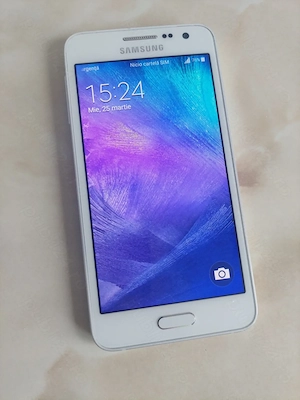Vând Samsung Galaxy A3 [alb] [fără probleme] [NEcodat] [poze reale]