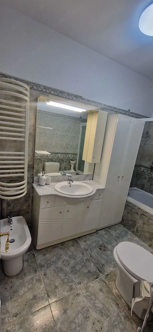 Apartament 3 camere zona Puncte Cradinale - imagine 6