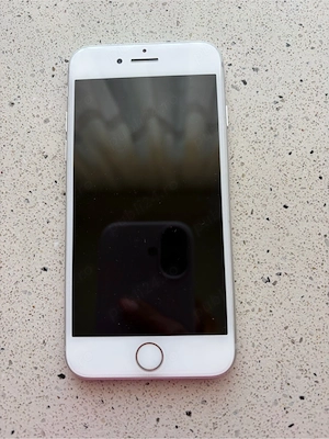 Iphone 13 roșu impecabil  - imagine 4