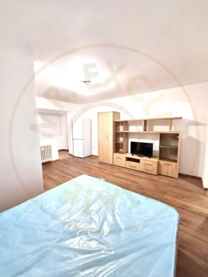 Garsoniera Cocheta de Inchiriat - imagine 4