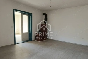 Casă renovabilă 185 mp, teren 1100 mp, zonă centrală – Teiuș - imagine 5