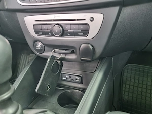 Renault megane, an 2014 11, motor 1.5diesel, 110cp, euro 5, rate fixe, avans 0%, livrare gratuita - imagine 12