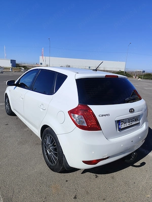 Vand KIA CEED  AN 2010 Motor 1.6 diesel  automata - imagine 4