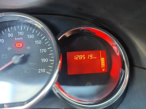 Dacia Duster, 2017, primul proprietar - imagine 5