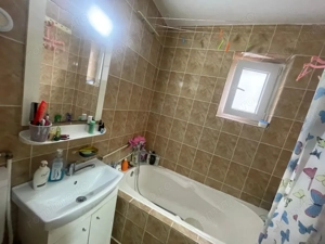 Apartament decomandat, 3 camere, zona Piata Valea Rosie - imagine 17