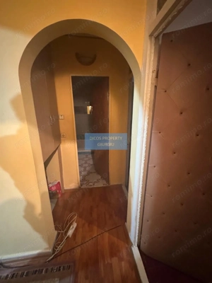 Apartament 4 camere de vânzare – zonă Școala 8 - imagine 4