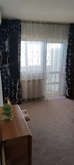 Ofer spre închiriere garsoniera - imagine 5