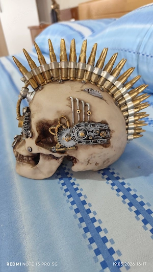 Suvenir skull ( suport de vin, scrumiera, craniu)