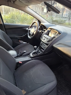 Ford Focus Mk3 Titanium - imagine 9