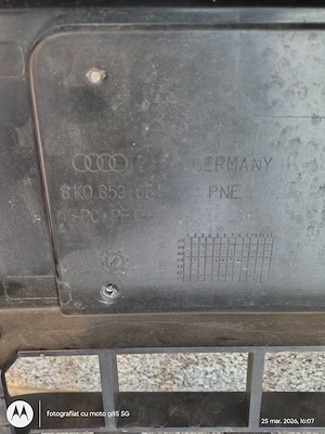 Grila radiator Audi A4 B8 ( 2009-2012 ) cu defect - imagine 5