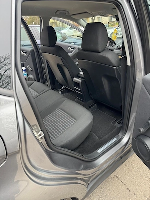 Mercedes-Benz 160 BlueEFFICIENCY Elegance - imagine 8