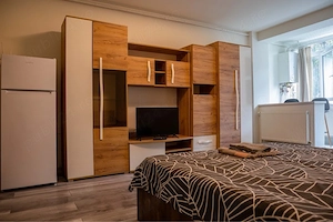 Garsoniera de inchiriat 