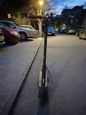 Vând trotineta electrica Xiaomi 