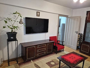 Inchiriez apartament 2 camere Str N Iorga - imagine 2
