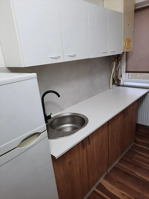 Vand Apart 2 Cam ,parter ,mobilat ,43500 Euro neg Zona sc 1  - imagine 8