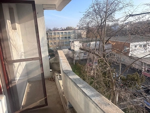  Vanz. Apart. 2 cam. cf,1 semid., simplu, supr. totala este de 51.mp. pozitie buna Zona Hipodrom   - imagine 6