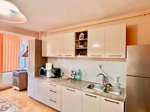 Proprietar inchiriez Ap 2 cam DEC CT Zona S. Barnutiu Take Ionescu