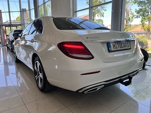 Mercedes-Benz E220d  - imagine 8