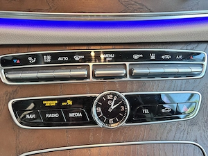 Mercedes-Benz E220d  - imagine 15