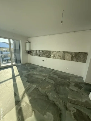 Apartament  2 camere, pod pe toata suprafața, zonă Hotel IQ Braytim 