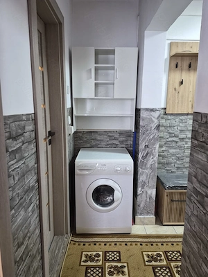 Inchiriez apartament 2 camere Str N Iorga - imagine 9