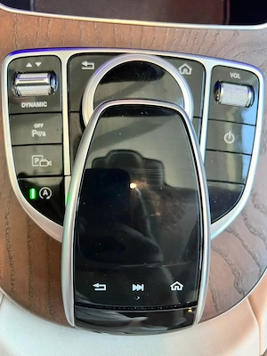 Mercedes-Benz E220d  - imagine 12