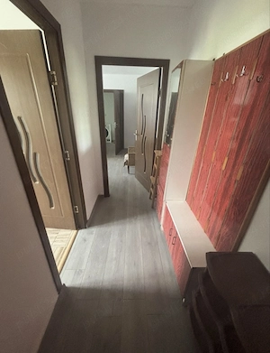 Închiriez apartament 2 camere - Zona Spital 