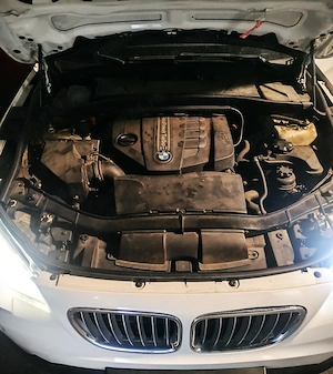 BMW X1 xDrive25d - 218 CP  | Distribuție Schimbată   Harman Kardon  Automat  4x4 - imagine 9