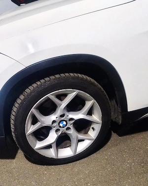 BMW X1 xDrive25d - 218 CP  | Distribuție Schimbată   Harman Kardon  Automat  4x4 - imagine 8