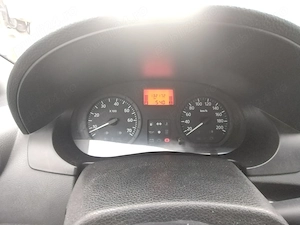 Vand Dacia Logan benzina 1,6 MPI, fara aer conditionat, nu fac schimburi - imagine 3