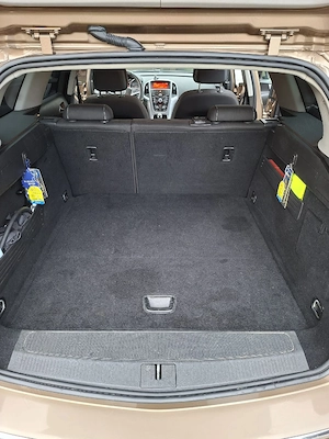 Vând Opel Astra J benzina turbo  - imagine 10