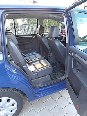 vand VW Touran 1.6 TDI DSG 7 locuri 2012 - imagine 2