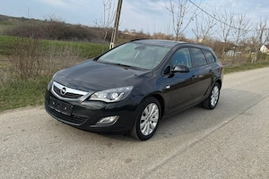 Oferta!!! Opel Astra J 1.7CDTI Euro 5 Clima Navigație Xenon Import Germania