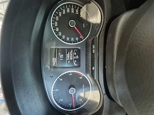 Vând Volskwagen Polo 1.6 TDI 2012 model highline  - imagine 5