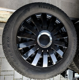 Roti Iarna  PIRELLI Snowcontrol 3,195/65/15 Volkswagen golf 5,6,7 ,450 lei 