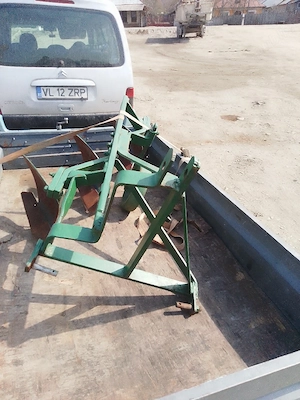 plug de vanzare - imagine 3