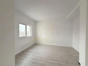 Duplex cu 4 camere despărțit prin camera tehnica | Mosnita Noua - imagine 9